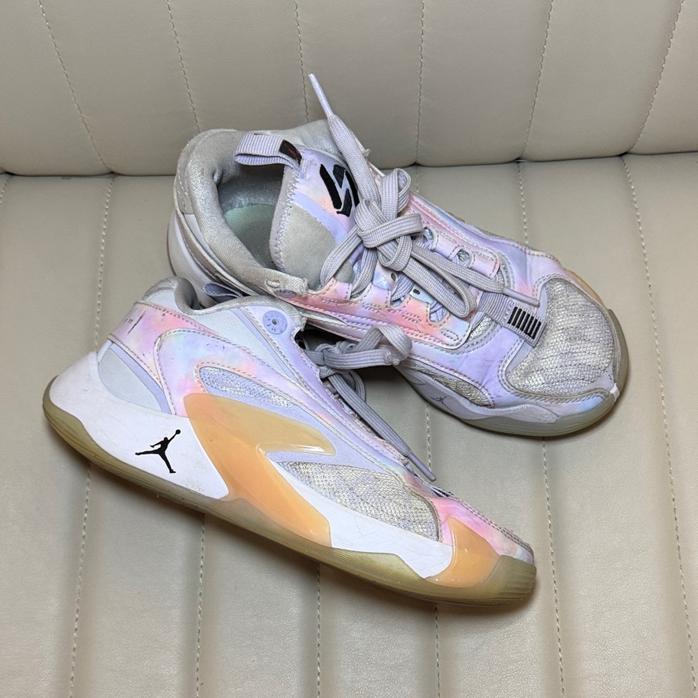 Nike Air Jordan Luka 2 "Nebula" sneakers 4.5Y (women’s 6-6.5)